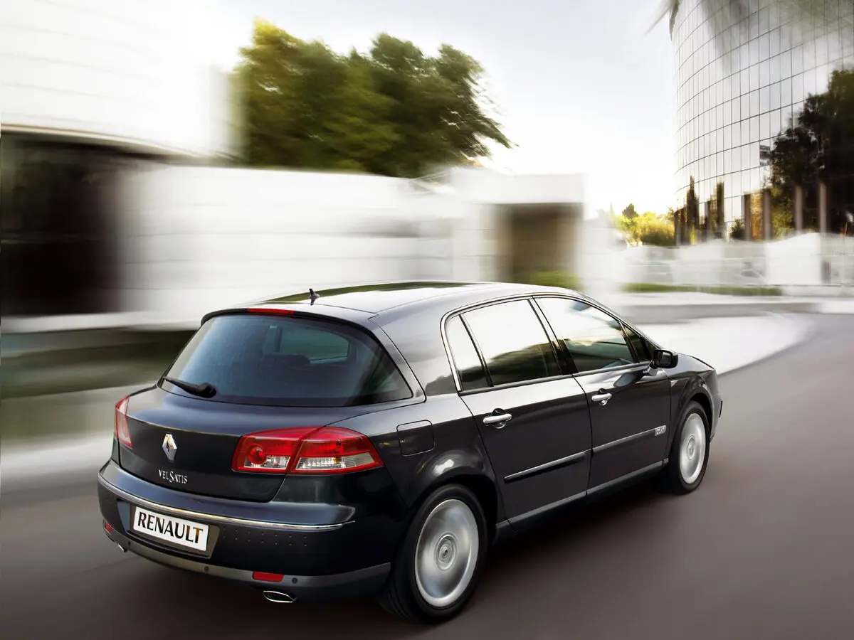 Renault Vel Satis I Рестайлинг Хэтчбек 5 дв. — 照片 2