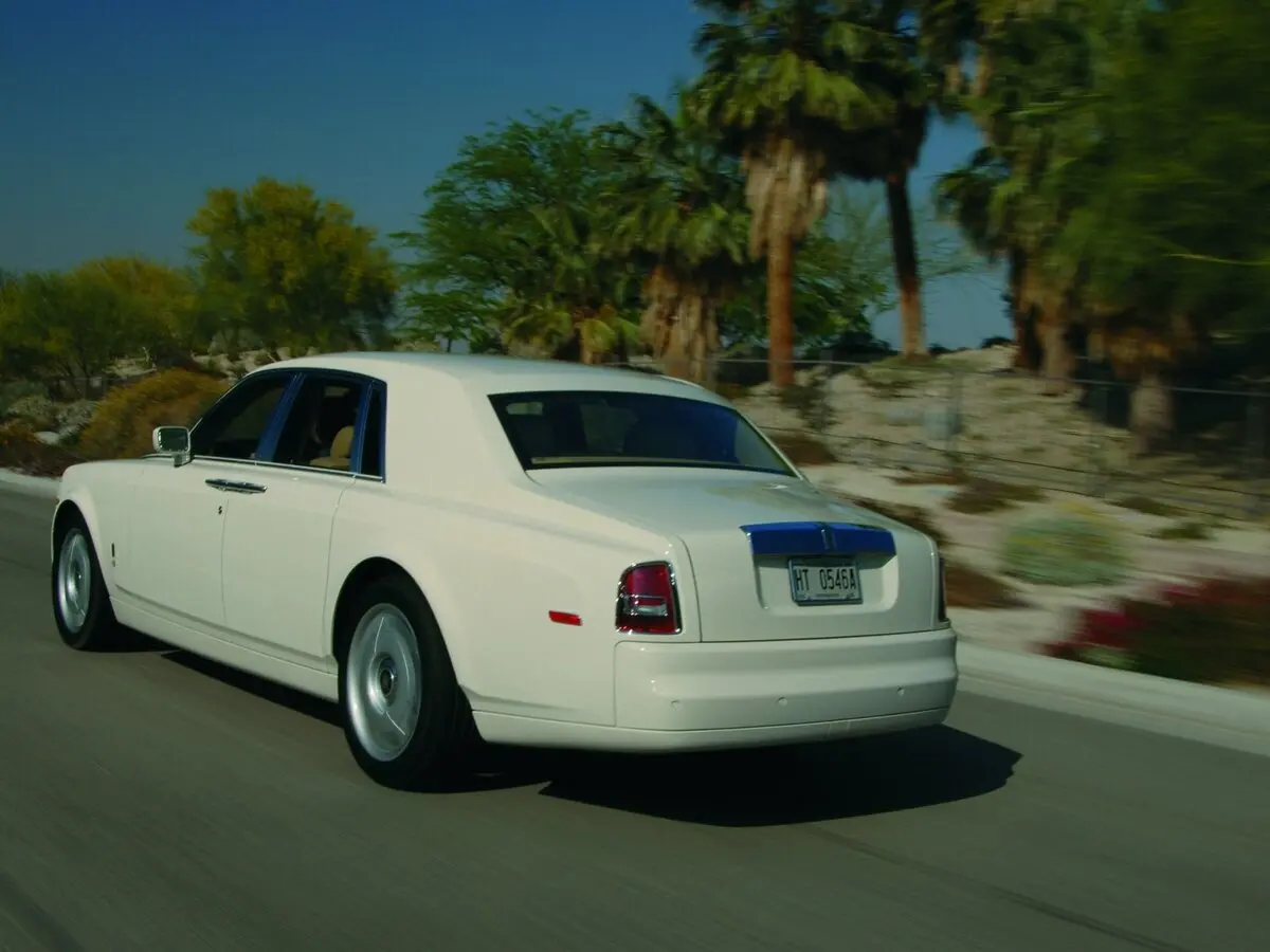 Rolls-Royce Phantom VII Седан — сүрөт 5