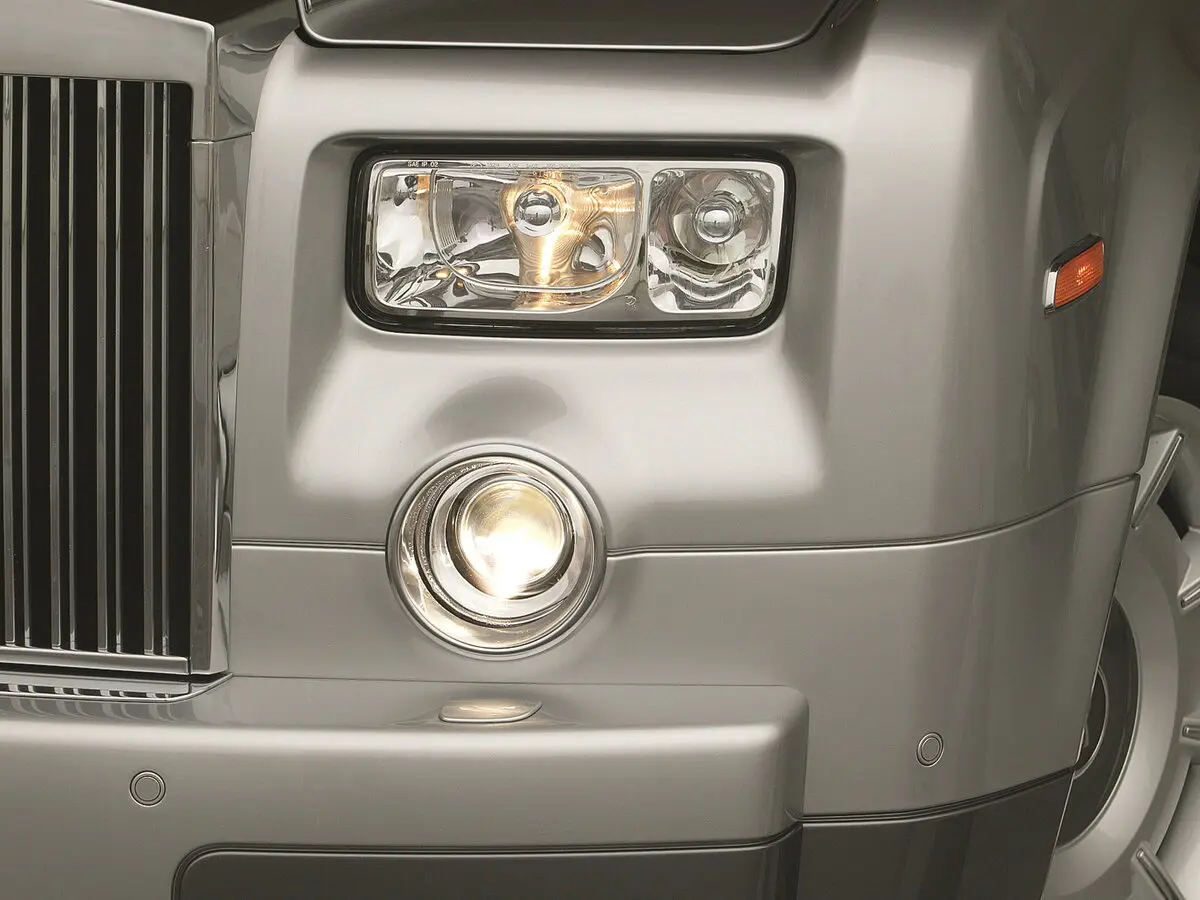 Rolls-Royce Phantom VII Седан — сүрөт 14