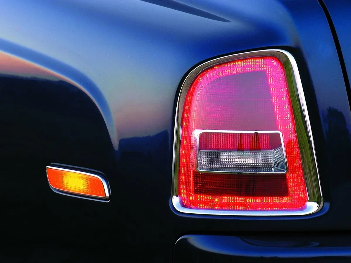 Rolls-Royce Phantom VII Седан — сүрөт 15