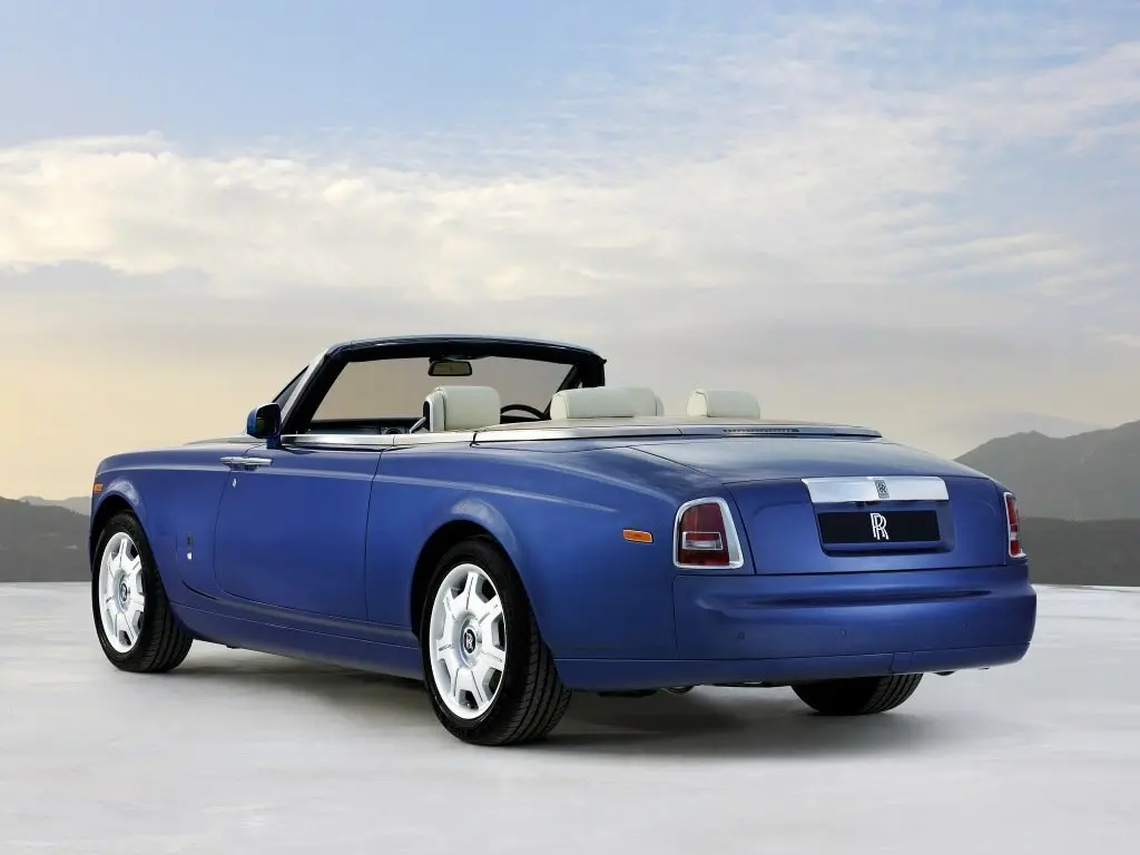 Rolls-Royce Phantom VII Кабриолет — photo 4