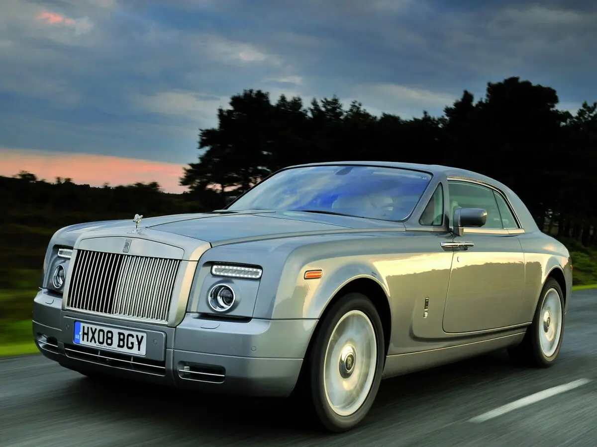 Rolls-Royce Phantom VII Купе