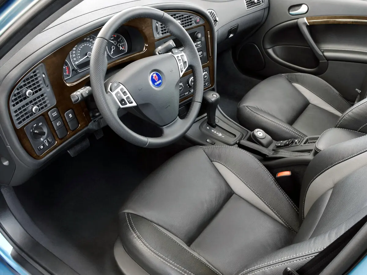 Saab 9-5 I Рестайлинг 2 Седан — 照片 7