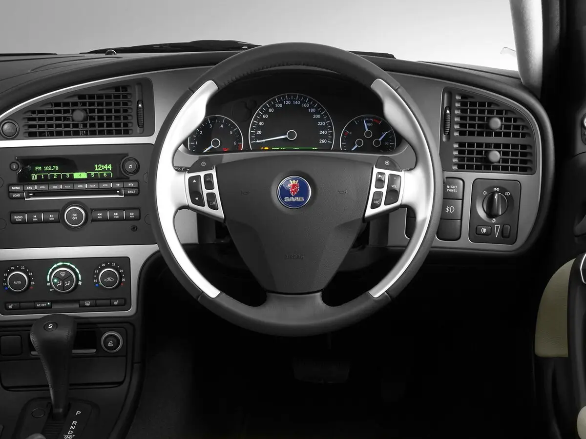 Saab 9-5 I Рестайлинг 2 Седан — 照片 8