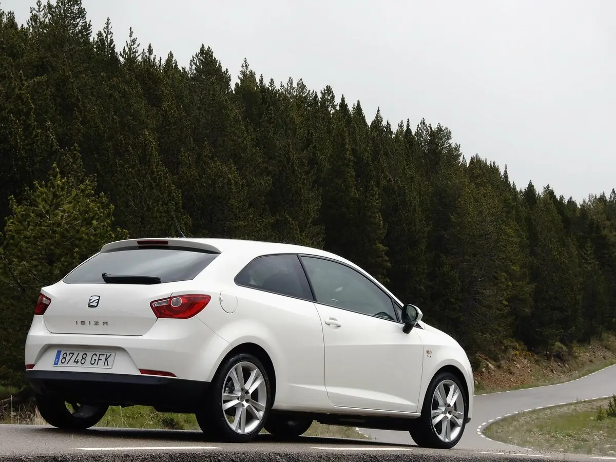 SEAT Ibiza IV Хэтчбек 3 дв. — сүрөт 5