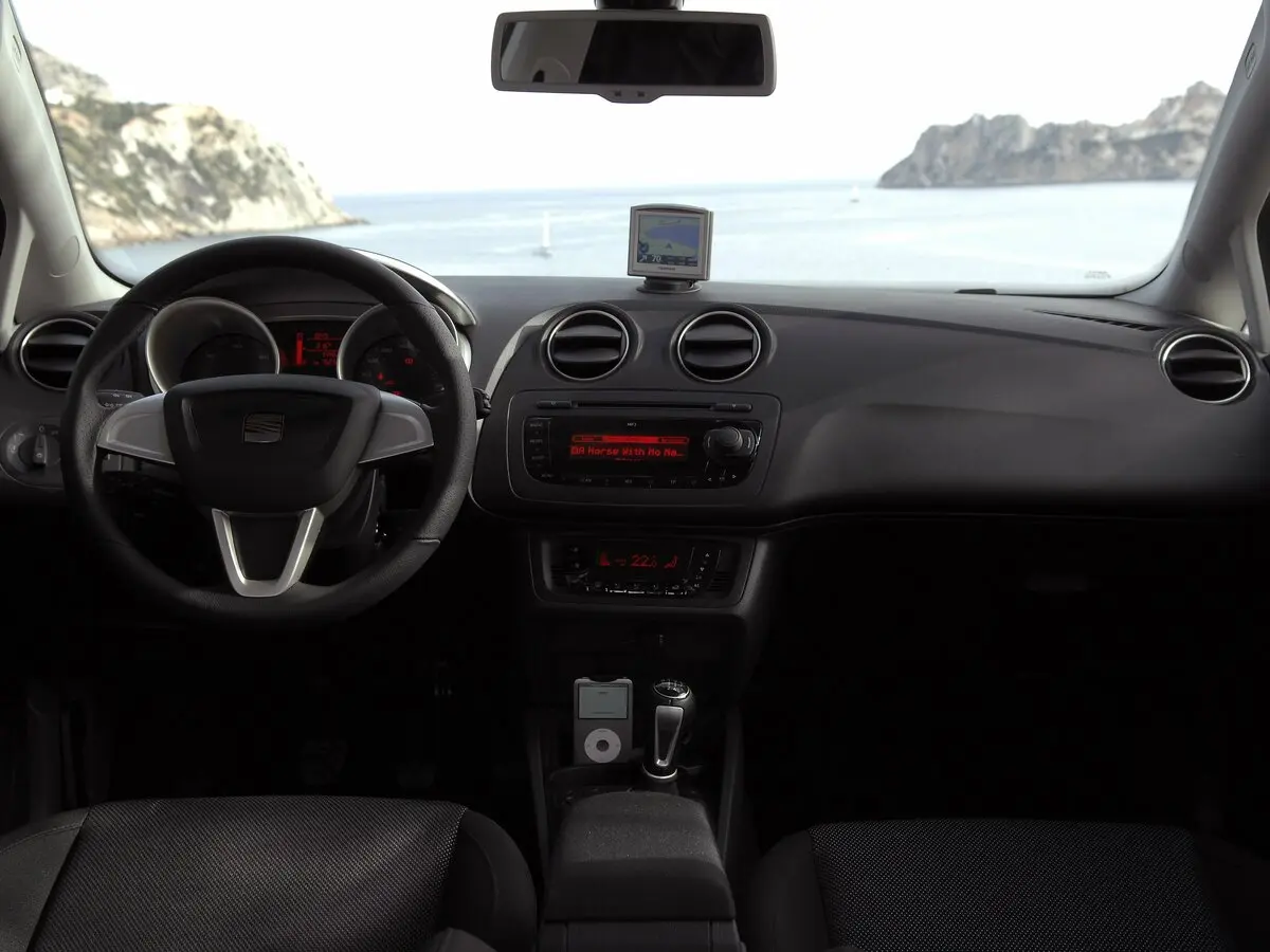 SEAT Ibiza IV Хэтчбек 3 дв. — сүрөт 6