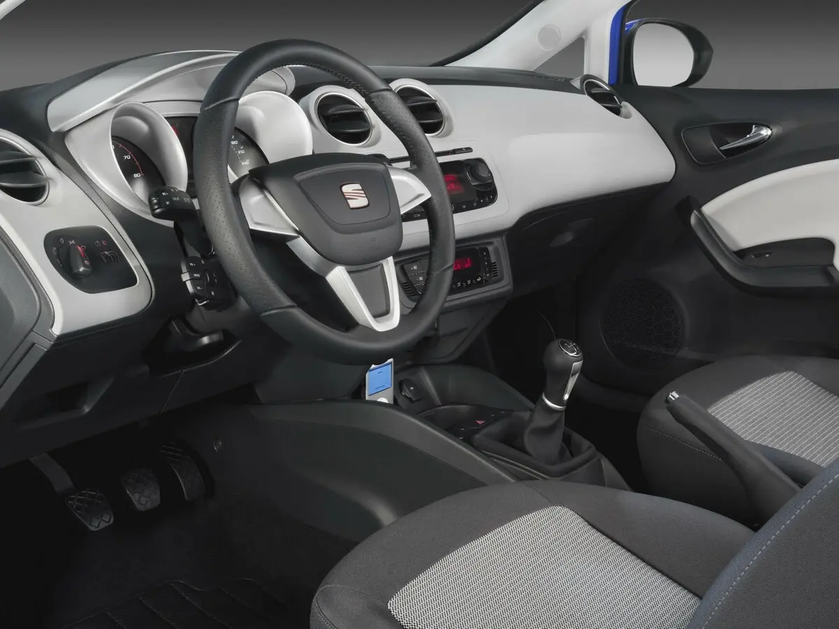 SEAT Ibiza IV Хэтчбек 3 дв. — сүрөт 8