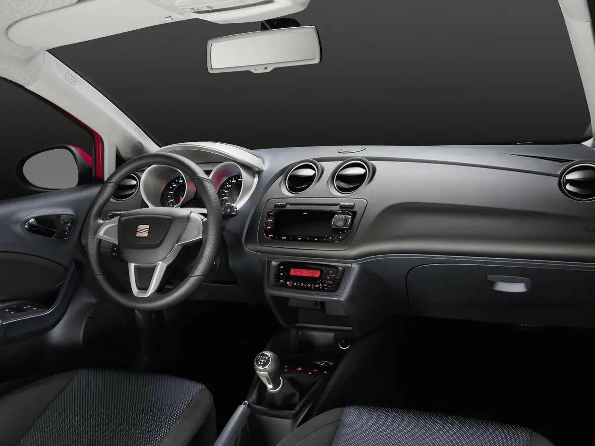 SEAT Ibiza IV Хэтчбек 5 дв. — 照片 7