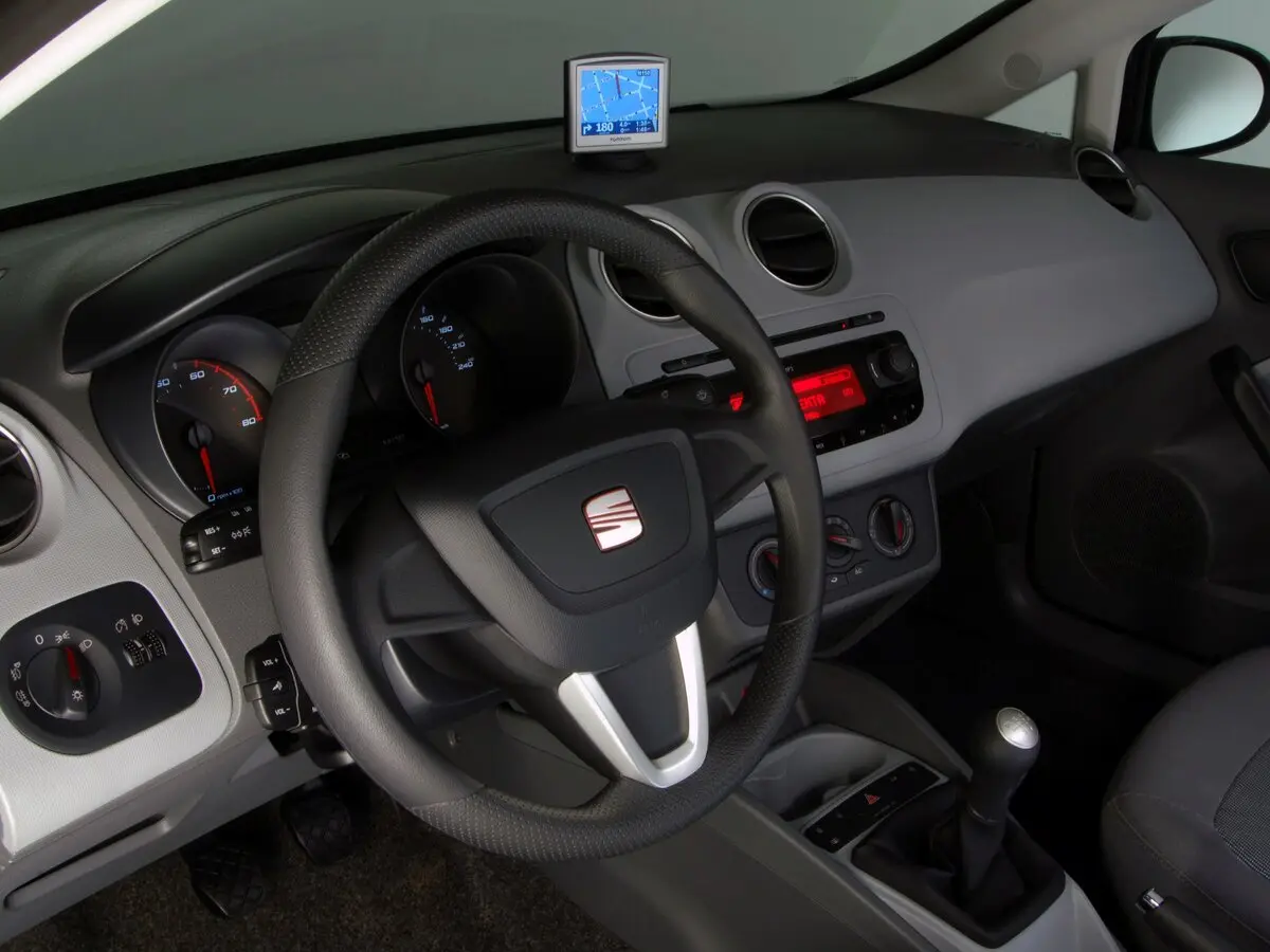SEAT Ibiza IV Хэтчбек 5 дв. — 照片 8