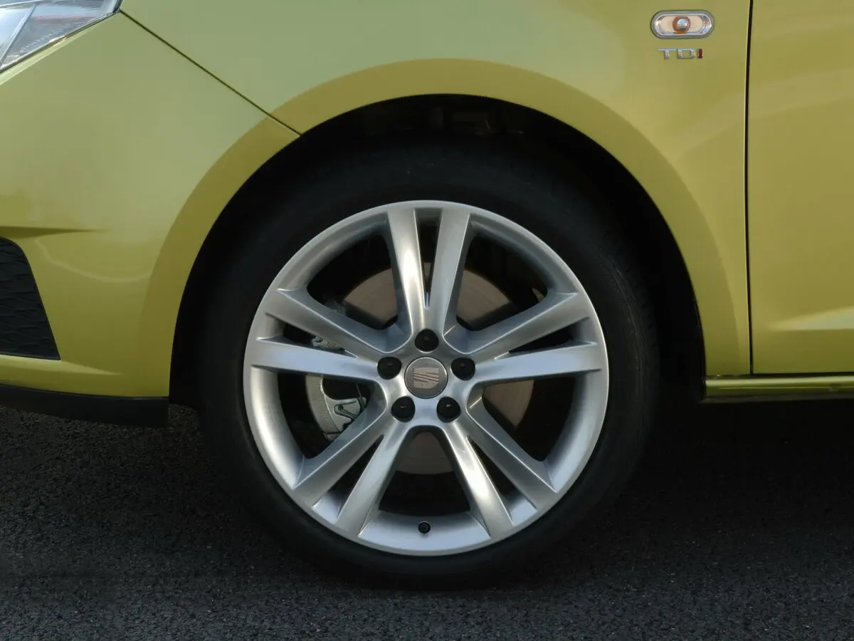 SEAT Ibiza IV Хэтчбек 5 дв. — 照片 15