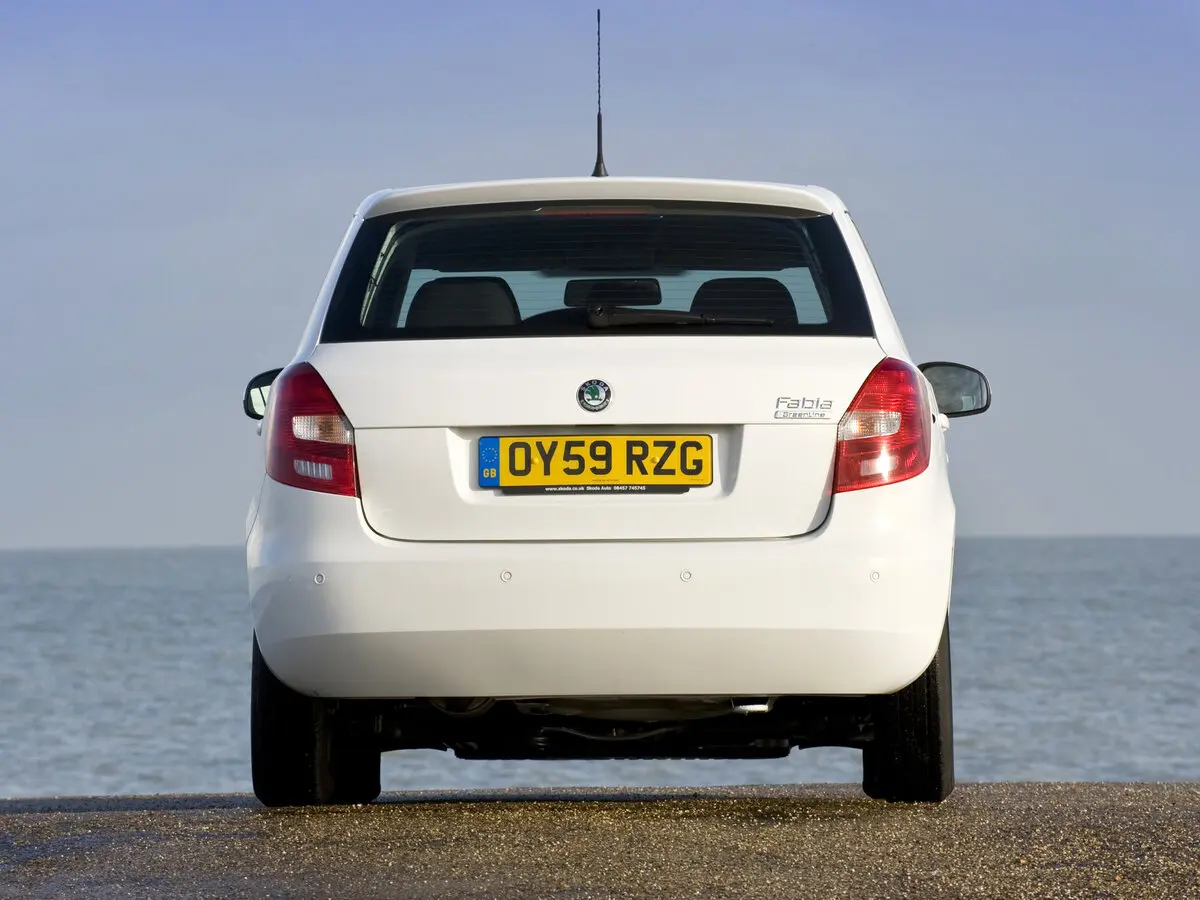 Skoda Fabia II Хэтчбек 5 дв. — фото 4