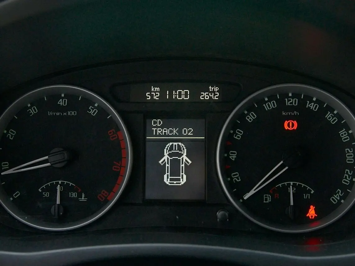Skoda Fabia II Хэтчбек 5 дв. — фото 7