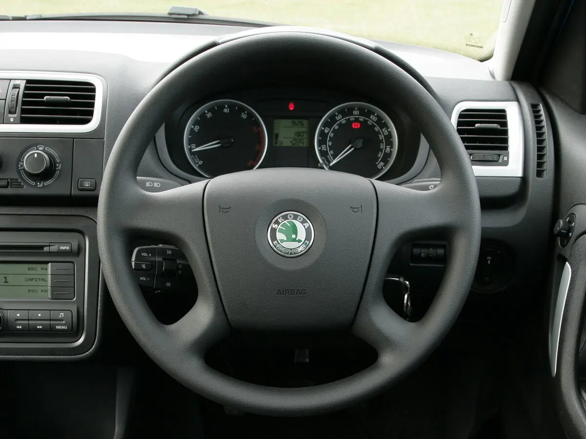Skoda Roomster I Компактвэн — сүрөт 8