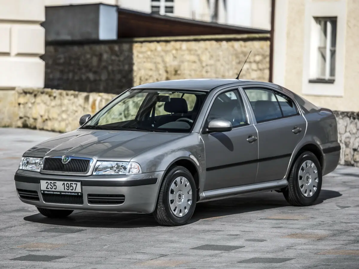 Skoda Octavia I (A4) Рестайлинг Лифтбек