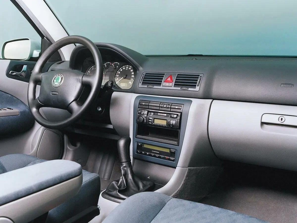 Skoda Octavia I (A4) Рестайлинг Лифтбек — сүрөт 6