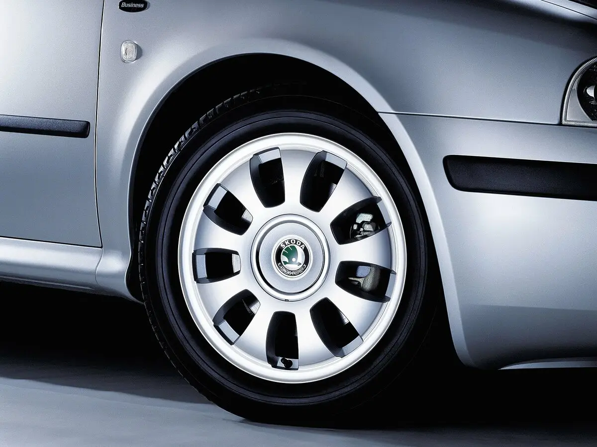 Skoda Octavia I (A4) Рестайлинг Лифтбек — сүрөт 13