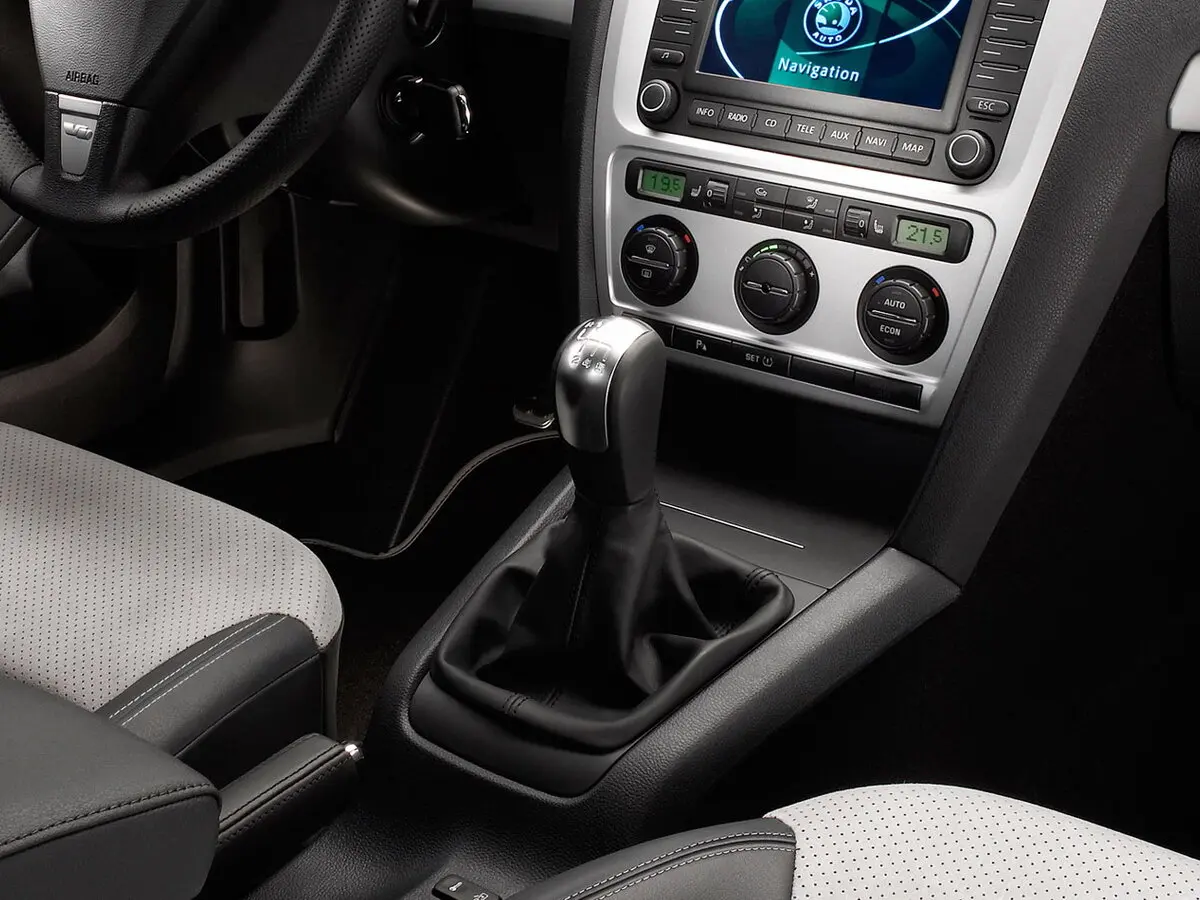 Skoda Octavia RS II Лифтбек — сүрөт 10