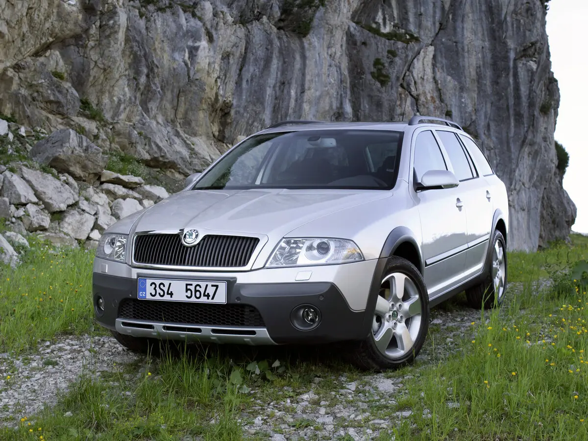 Skoda Octavia II (A5) Универсал 5 дв. Scout — сүрөт 3