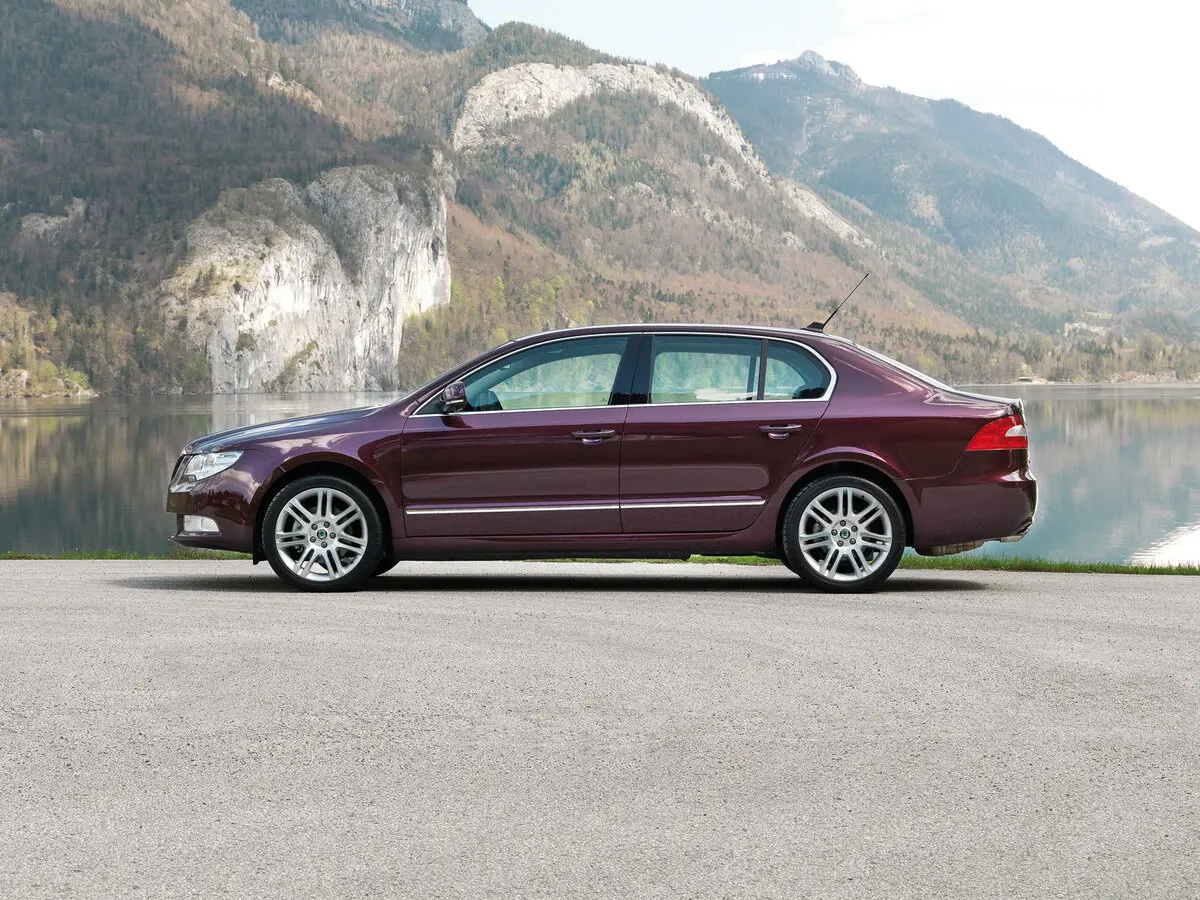 Skoda Superb II Лифтбек — сүрөт 2