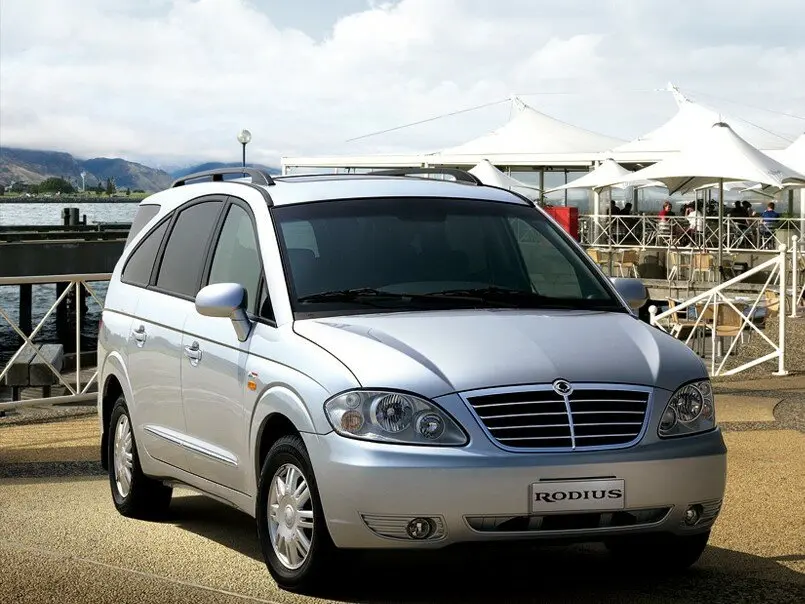 SsangYong Rodius I Рестайлинг Минивэн — фото 2