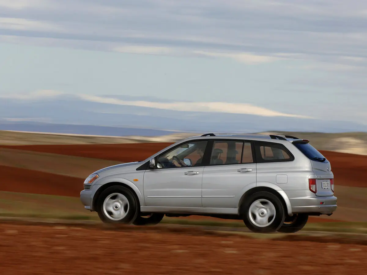 SsangYong Kyron I Внедорожник 5 дв. — сүрөт 2