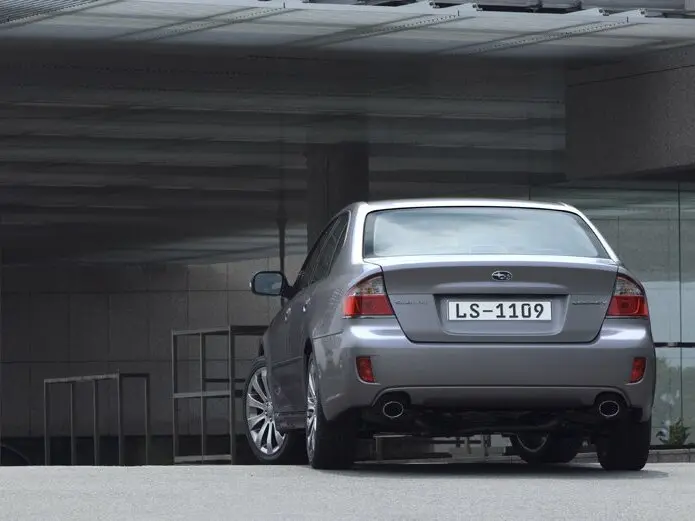 Subaru Legacy IV Рестайлинг Седан — фото 2