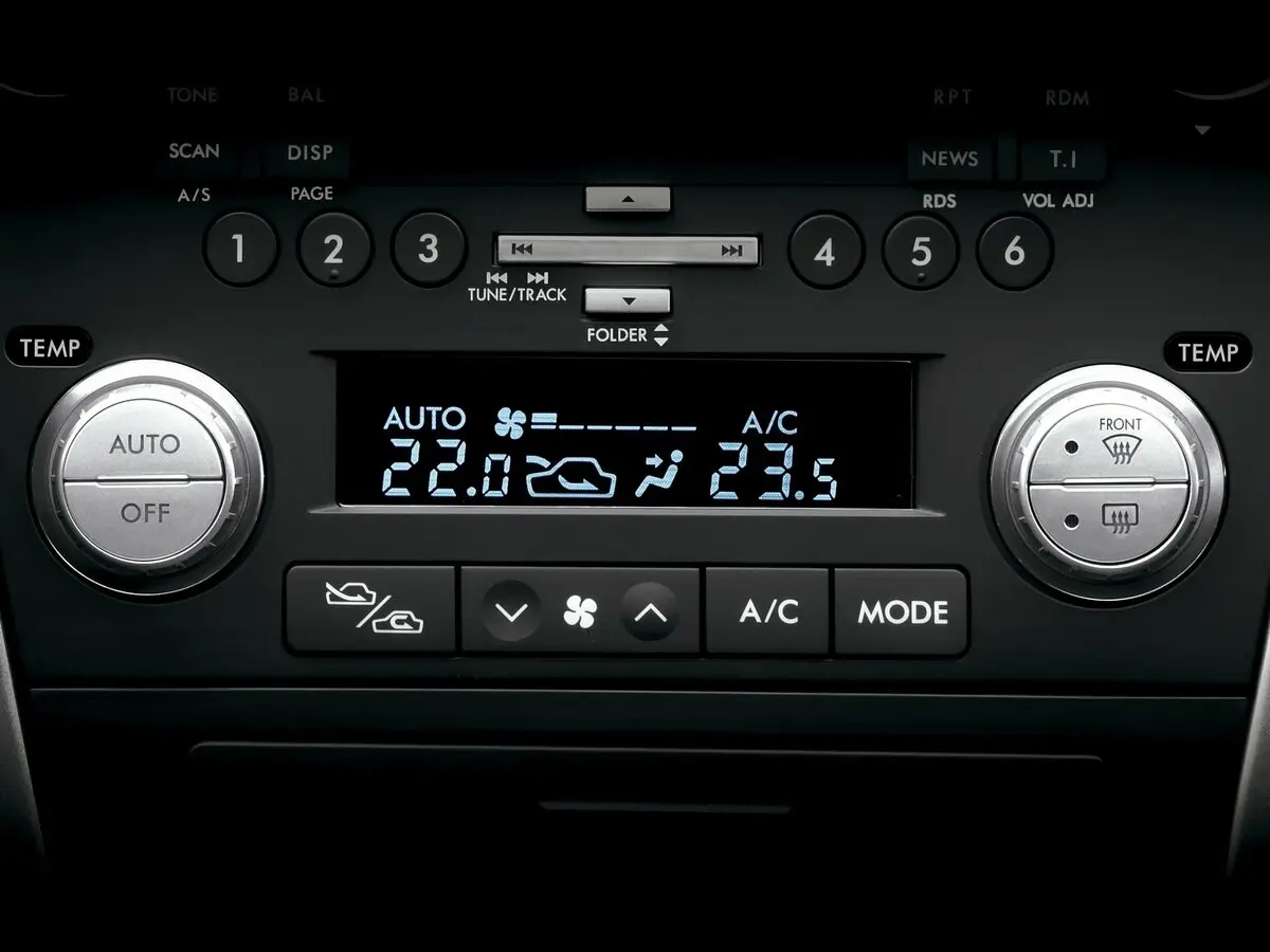 Subaru Legacy IV Рестайлинг Седан — фото 12