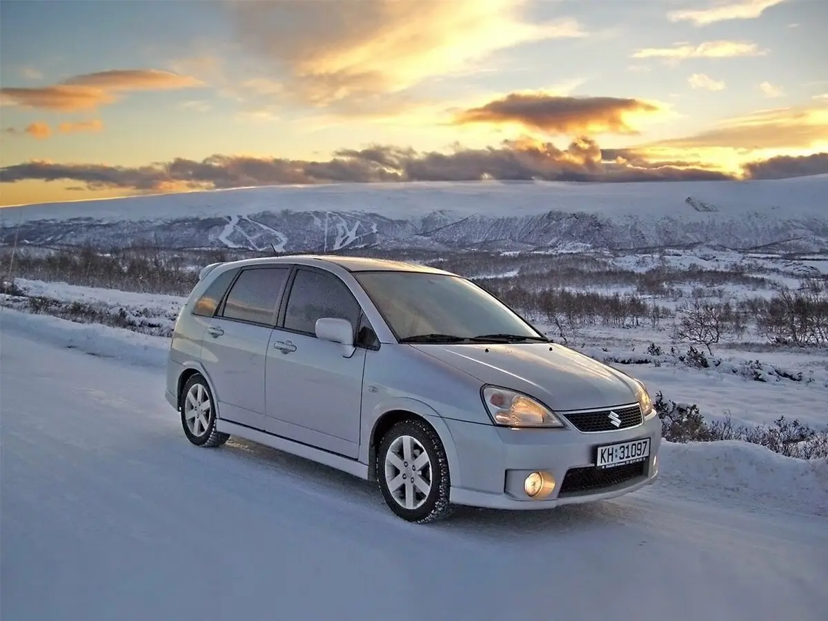Suzuki Liana I Рестайлинг Универсал 5 дв. — сүрөт 2
