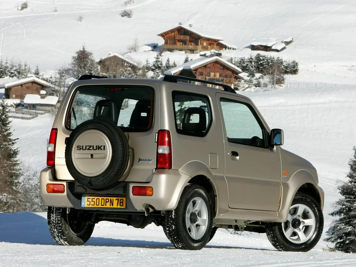 Suzuki Jimny III Рестайлинг 1 Внедорожник 3 дв. — фото 4