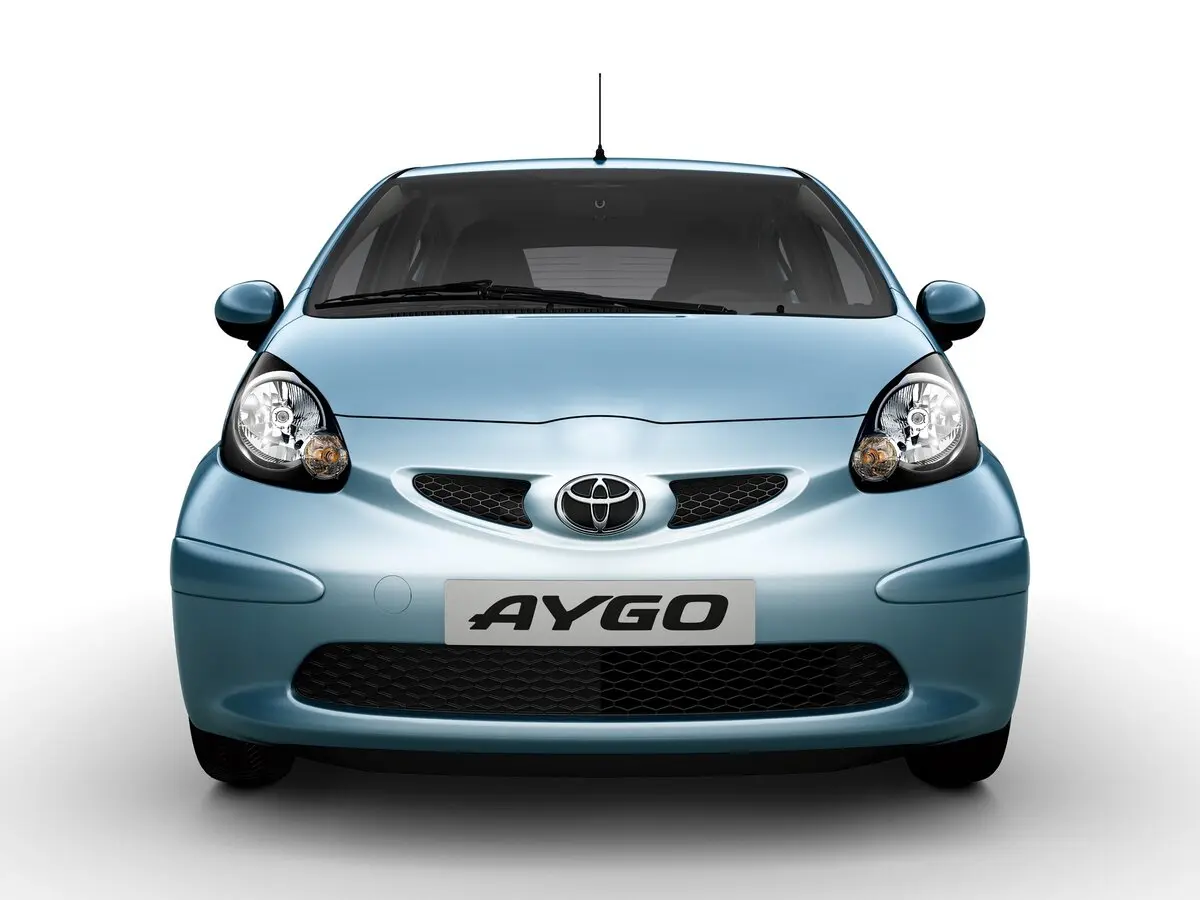 Toyota Aygo I Хэтчбек 3 дв. — сүрөт 3