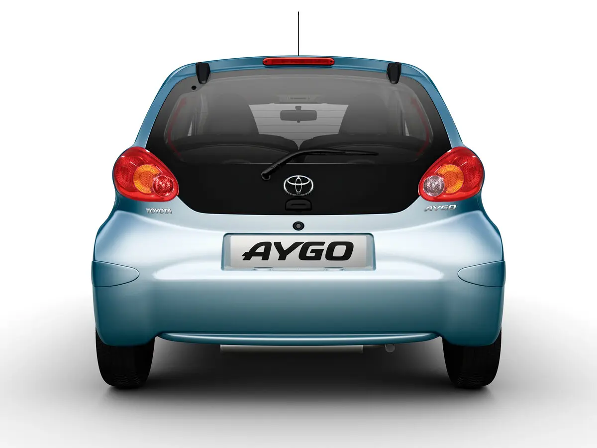 Toyota Aygo I Хэтчбек 3 дв. — сүрөт 4