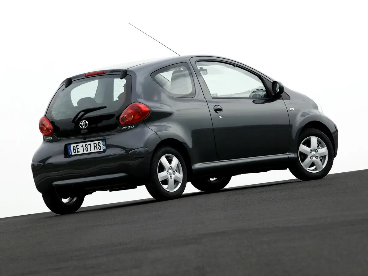 Toyota Aygo I Хэтчбек 3 дв. — сүрөт 5