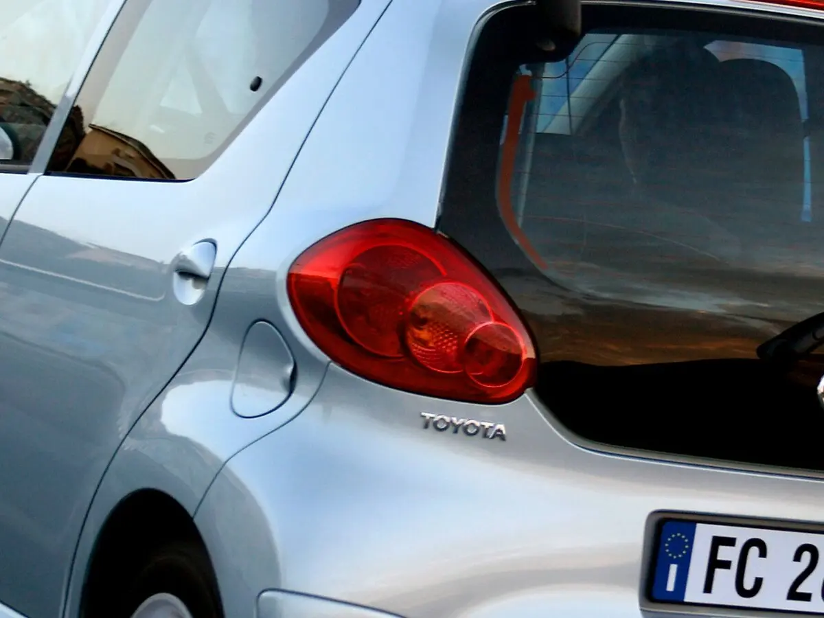 Toyota Aygo I Хэтчбек 5 дв. — сүрөт 11