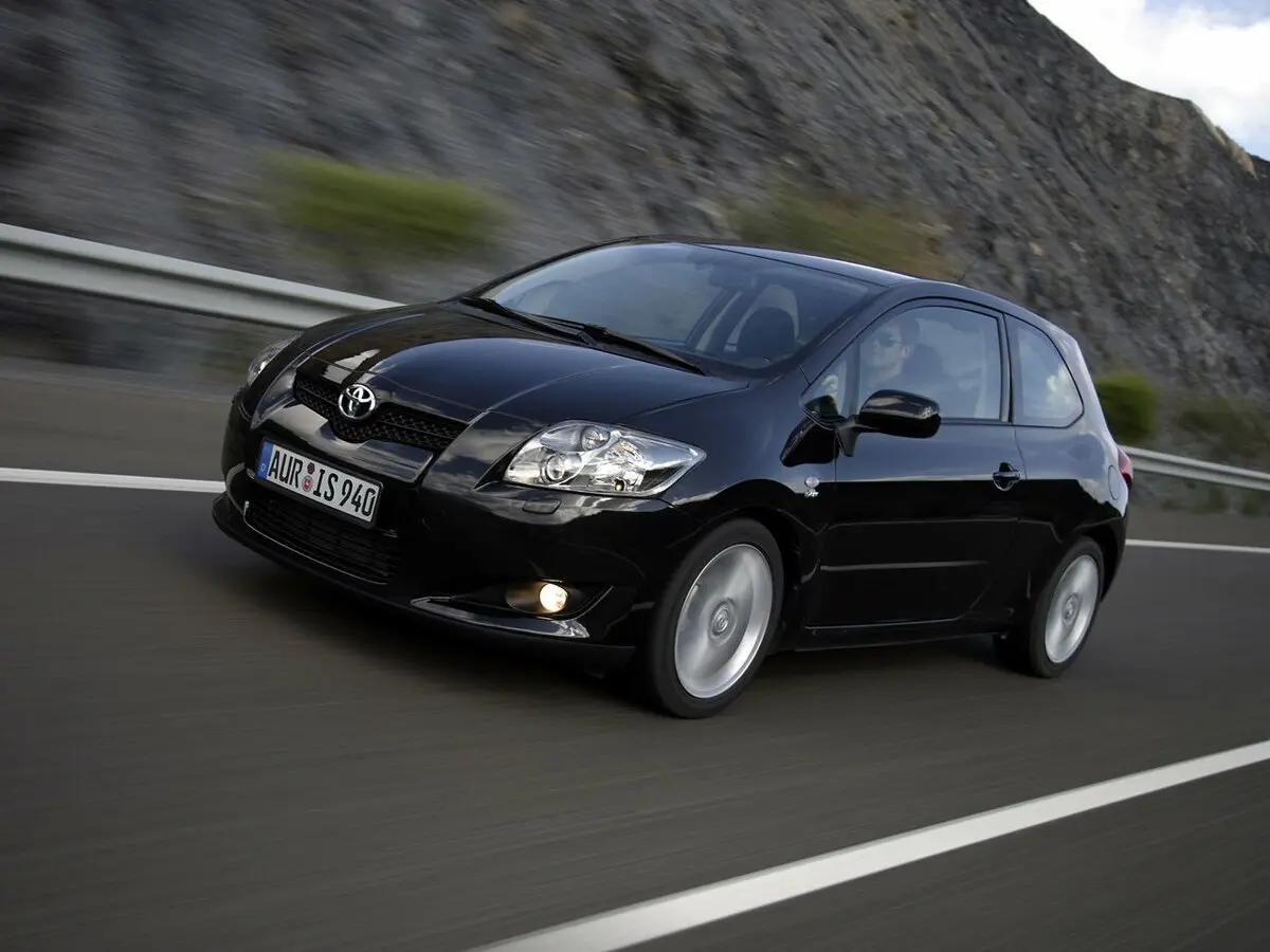 Toyota Auris I Хэтчбек 3 дв.