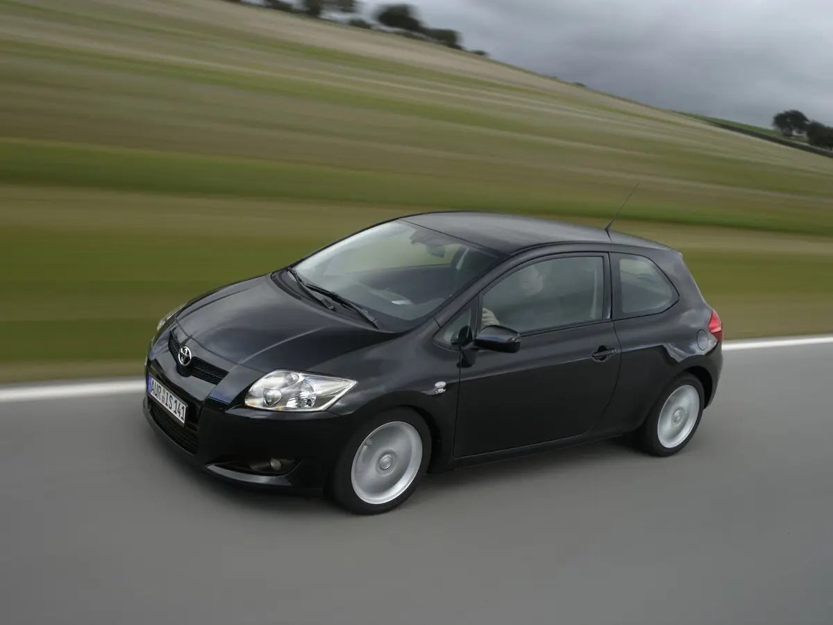 Toyota Auris I Хэтчбек 3 дв. — сүрөт 2