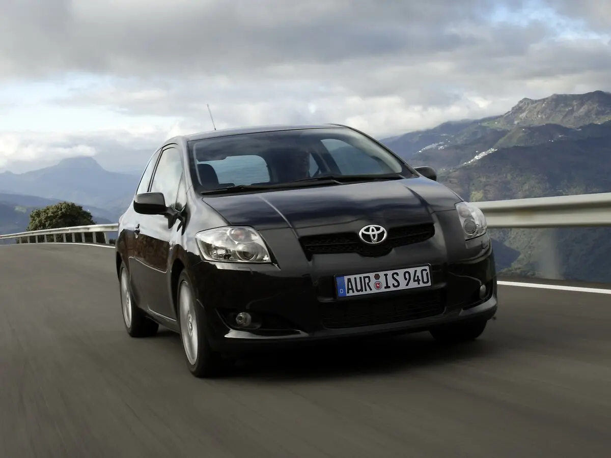 Toyota Auris I Хэтчбек 3 дв. — сүрөт 3