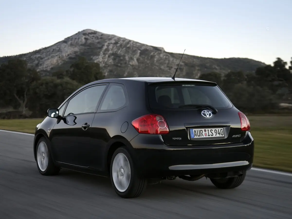 Toyota Auris I Хэтчбек 3 дв. — сүрөт 4