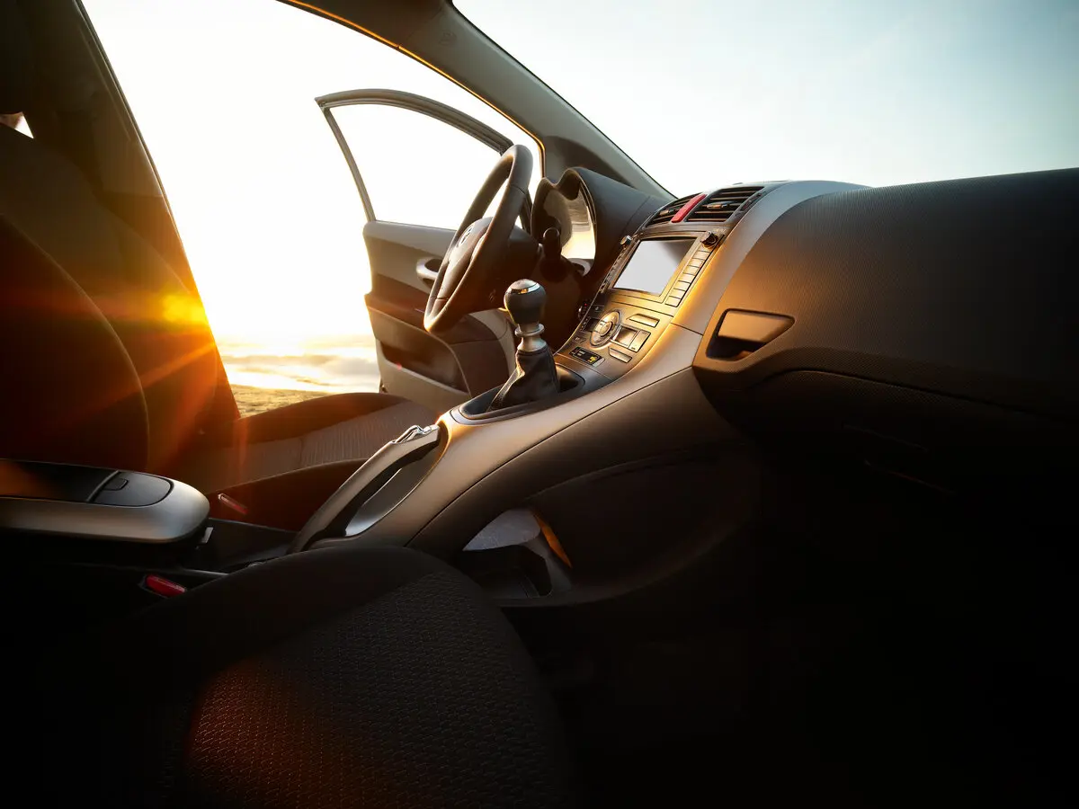 Toyota Auris I Хэтчбек 3 дв. — сүрөт 6