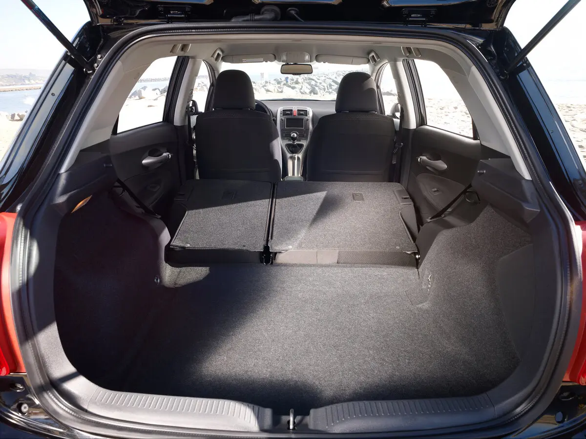 Toyota Auris I Хэтчбек 5 дв. — сүрөт 13