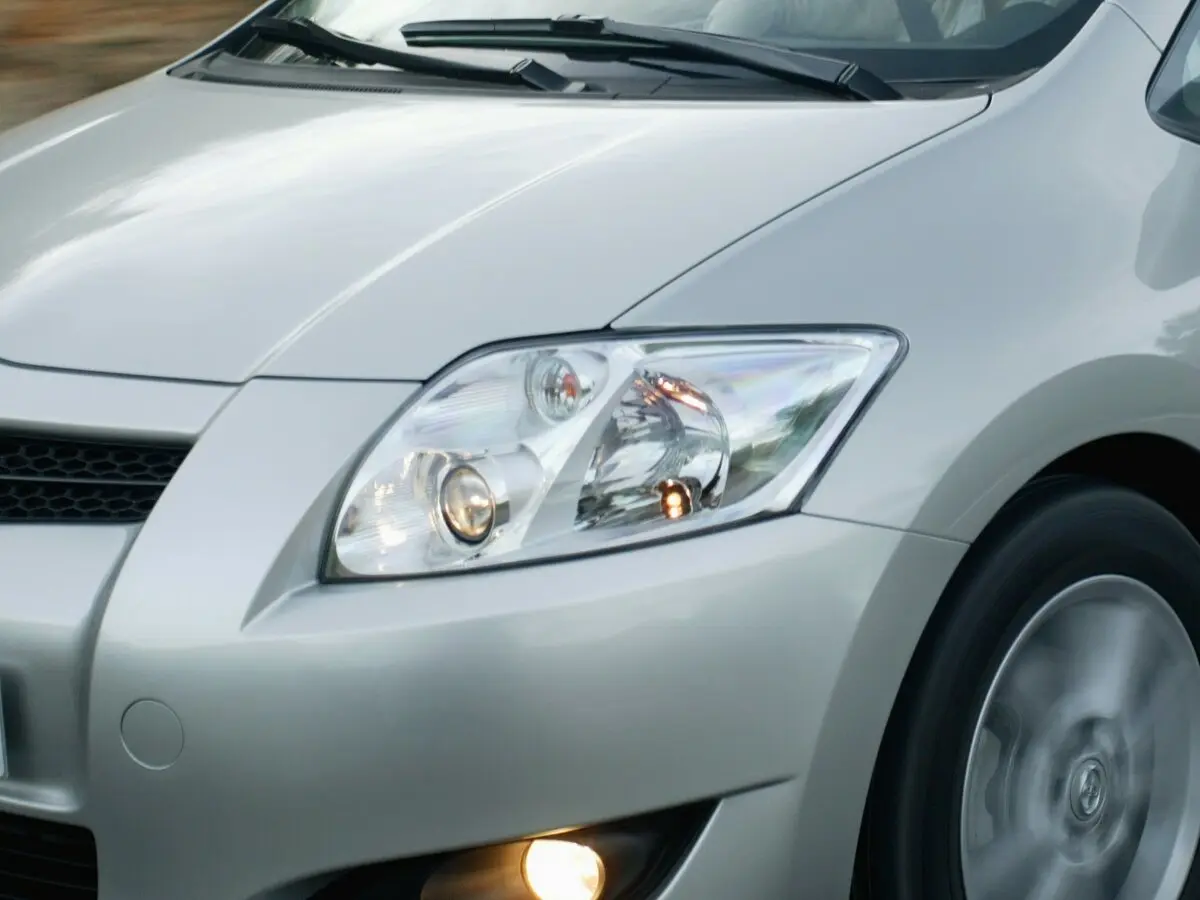 Toyota Auris I Хэтчбек 5 дв. — сүрөт 15