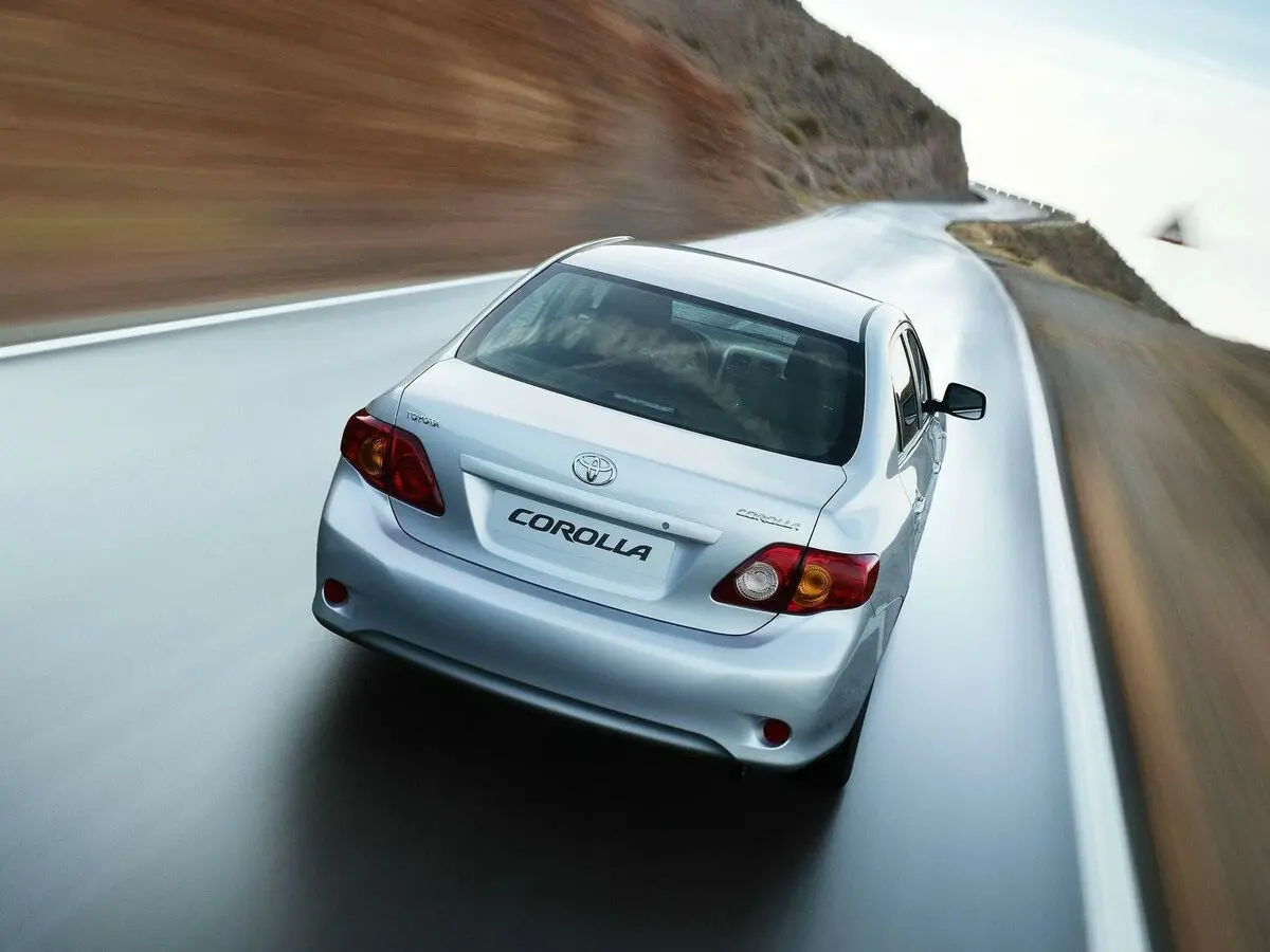 Toyota Corolla X (E140, E150) Седан — фото 4