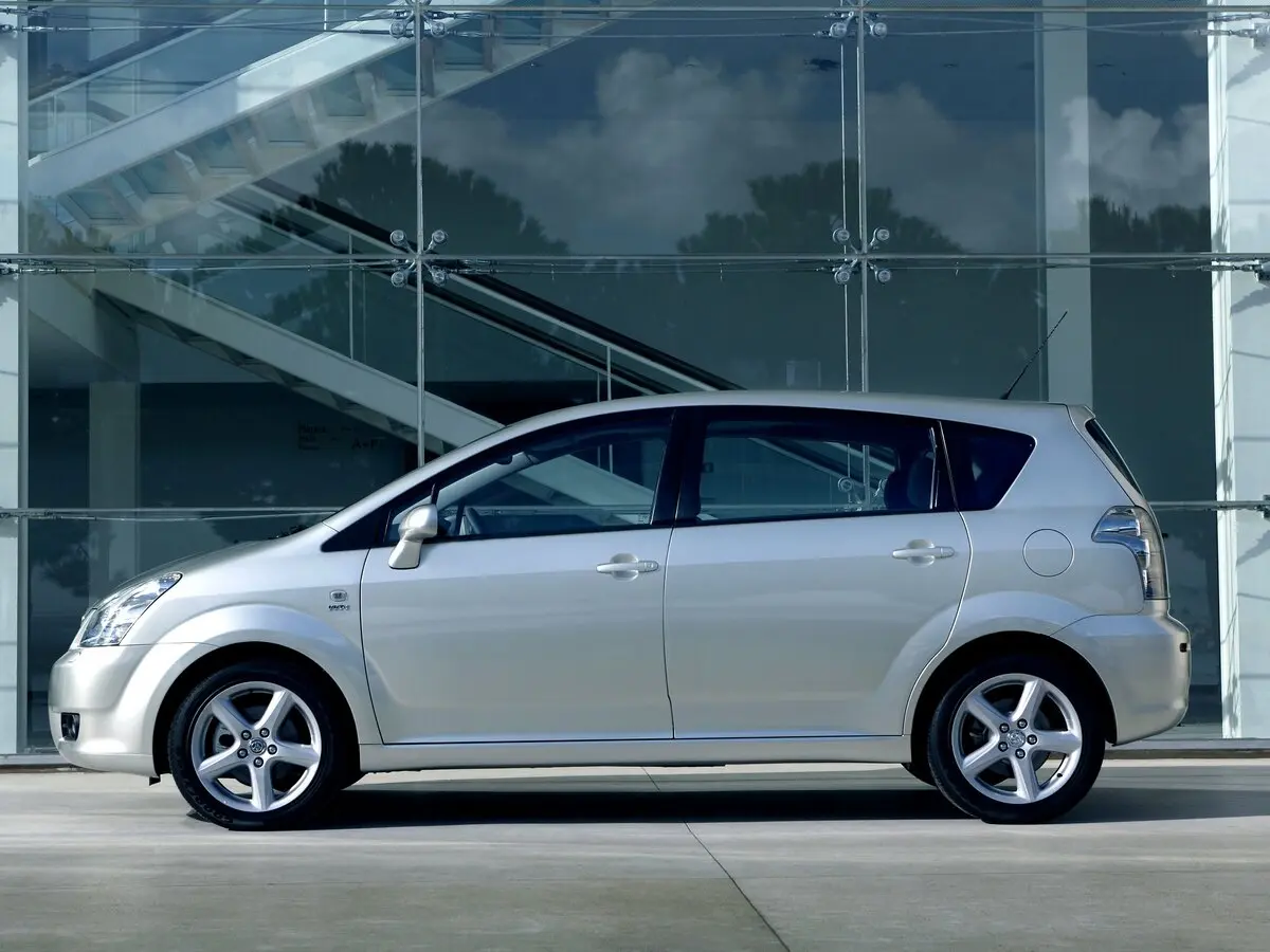 Toyota Corolla Verso I Рестайлинг 2 Компактвэн — сүрөт 2