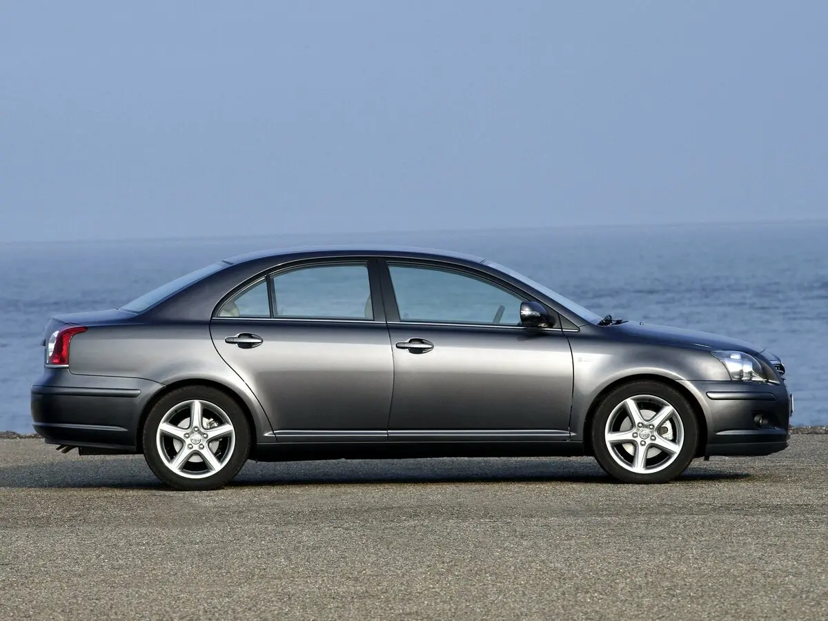 Toyota Avensis II Рестайлинг Седан — сүрөт 2