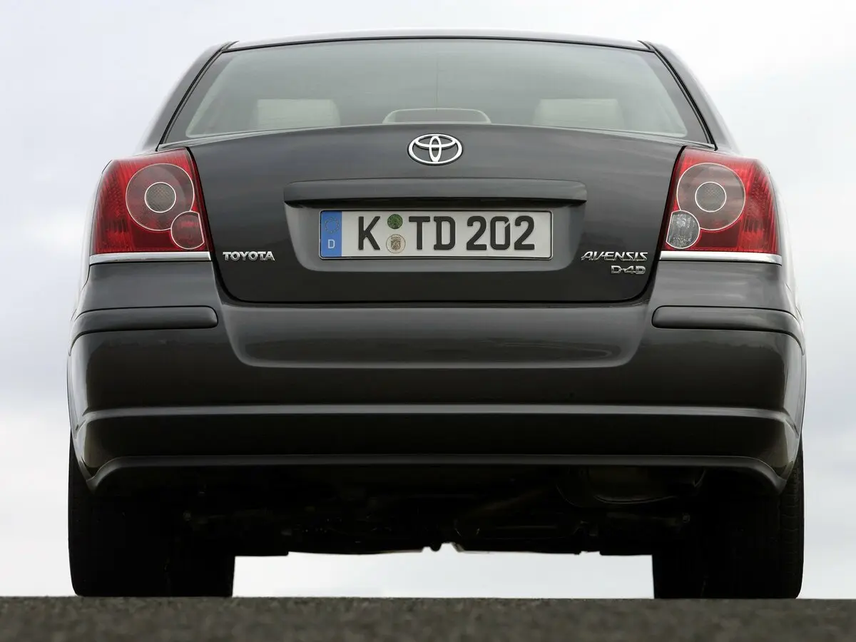 Toyota Avensis II Рестайлинг Седан — сүрөт 4