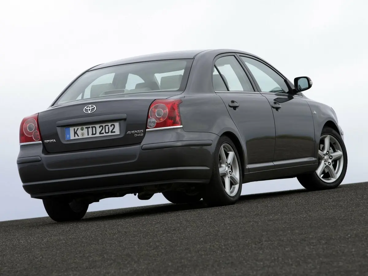 Toyota Avensis II Рестайлинг Седан — сүрөт 5
