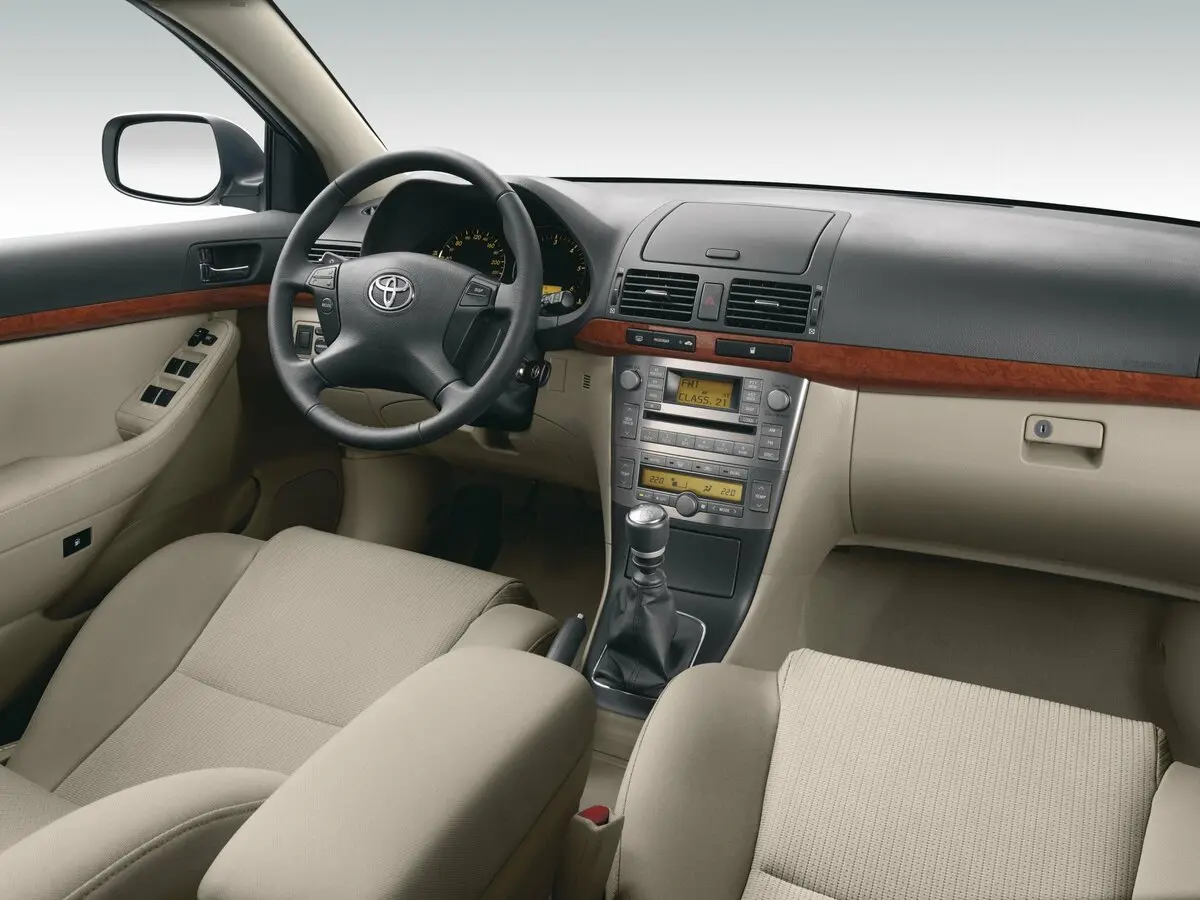 Toyota Avensis II Рестайлинг Седан — сүрөт 7