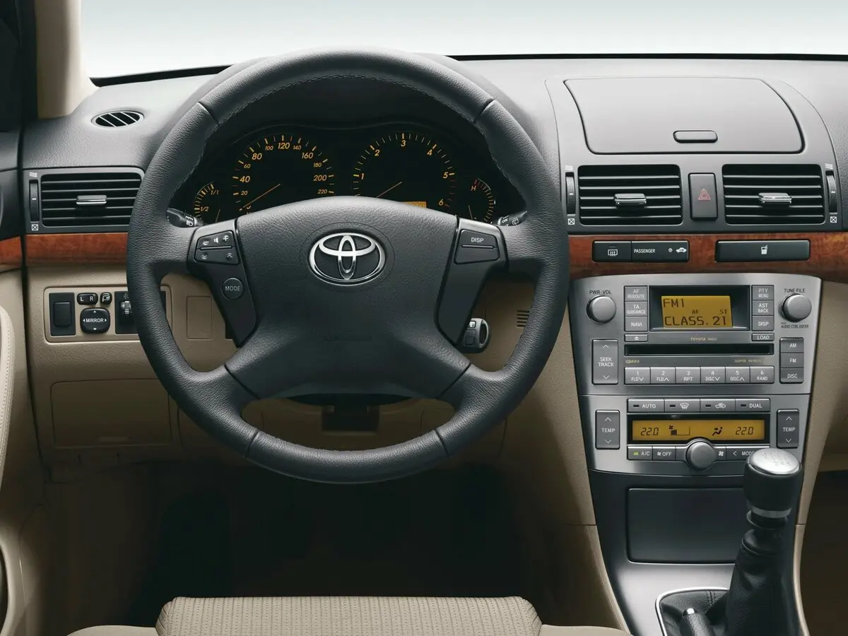 Toyota Avensis II Рестайлинг Лифтбек — сүрөт 5