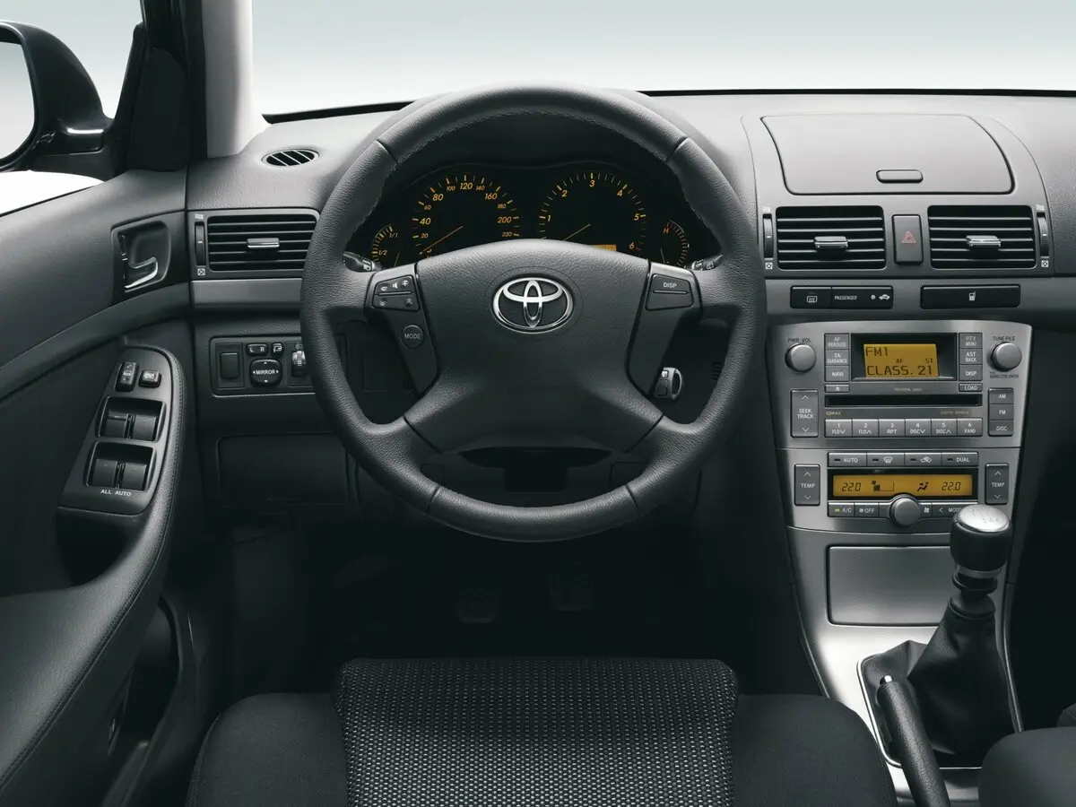 Toyota Avensis II Рестайлинг Универсал 5 дв. — сүрөт 6