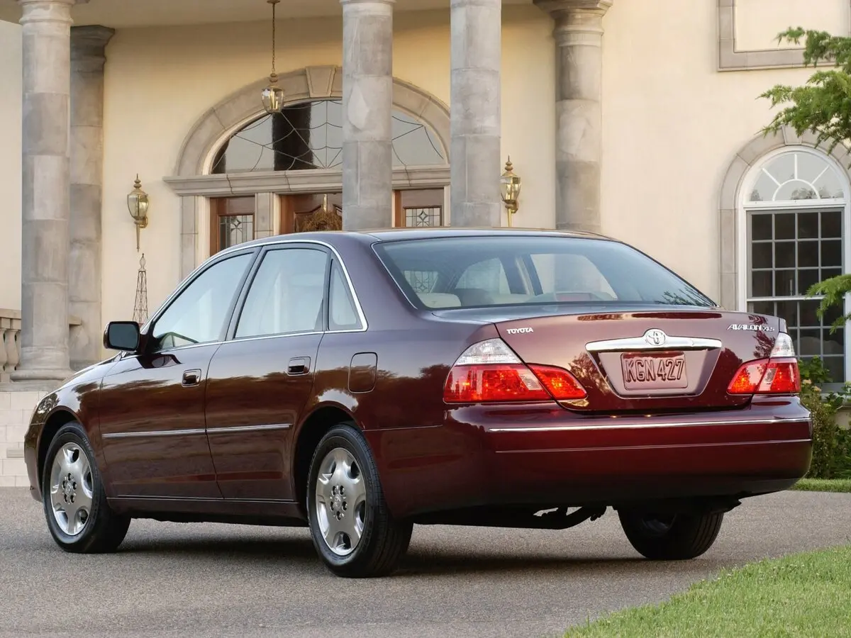 Toyota Avalon II Рестайлинг Седан — фото 4