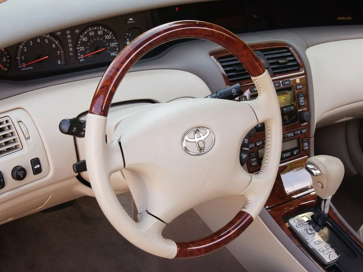 Toyota Avalon II Рестайлинг Седан — фото 5